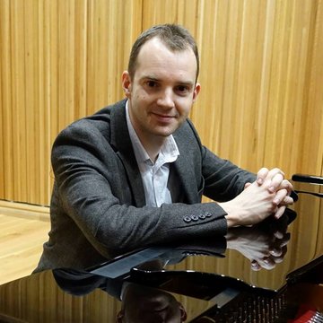 Hire Martyn Croston Pianist with Encore