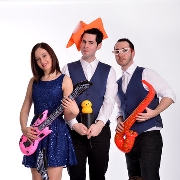 Hire Double Take Party band with Encore