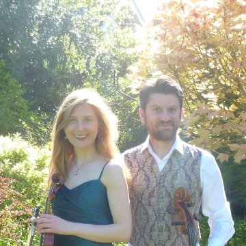 Hire Mozartini Duo Classical duo with Encore