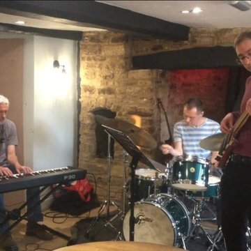 Hire Nick Collis trio Jazz duo with Encore