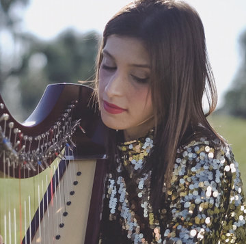 Hire Roberta Mascia Harpist with Encore