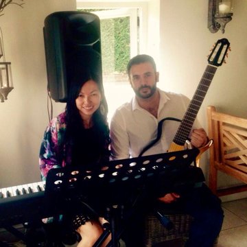 Hire London Music Duo . . Pianist with Encore