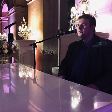 Hire Paul Scarto’s Pop Up Pianobar Show Party band with Encore