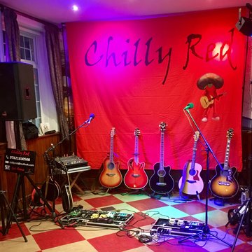 Hire Chilly Red Celtic folk band with Encore