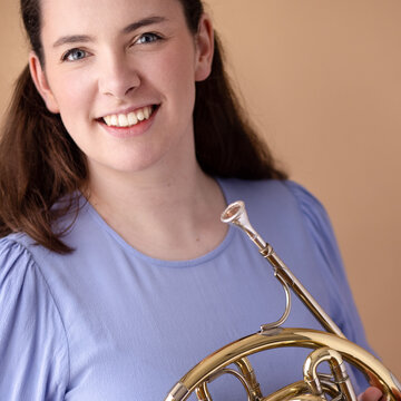 Hire Alys Jones Natural horn with Encore