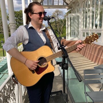 Christopher Schofield - Weddings & Events Musician's profile picture