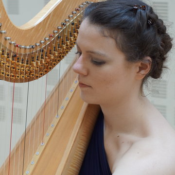 Hire Steaph Chaimbeul Celtic harpist with Encore