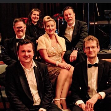 Hire Hot Gin Swing Band 50s tribute band with Encore