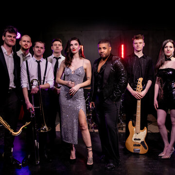 Hire The Solar Flares - Party Showband  R&b & gospel soul band with Encore