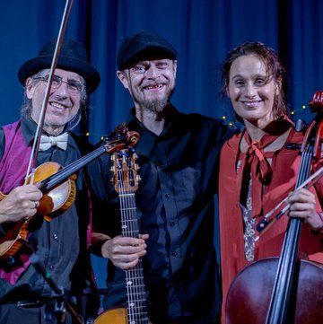 Hire Manouche North Klezmer band with Encore