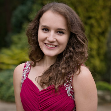 Hire Hannah Littleton Singer (soprano) with Encore