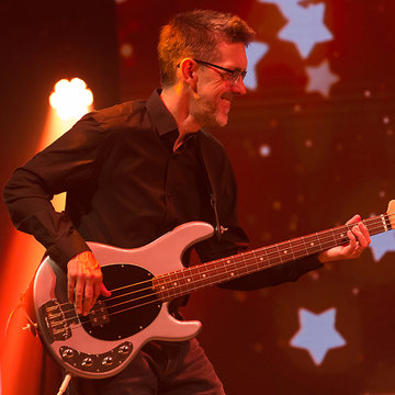 Hire Martin Anderson Bass guitarist with Encore