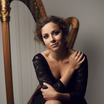 Hire Natalie Lurie Harpist with Encore