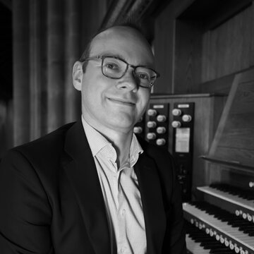 Hire William Saunders Harpsichordist with Encore