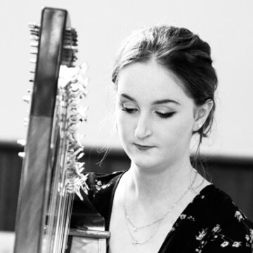 Hire Harpist - Maria Boyle Harpist with Encore