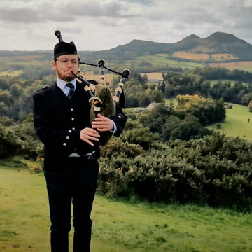 Hire Robert A. Scott Bagpiper with Encore