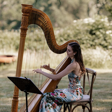 Hire Imogen Ridge Harpist with Encore