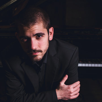 Hire Daniel Hart Pianist with Encore