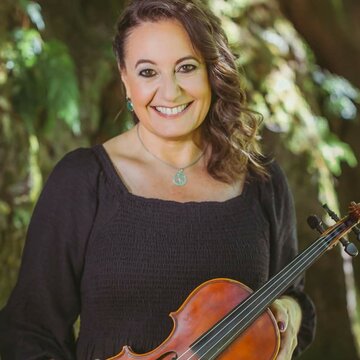 Hire Violin By Abigail Violinist with Encore