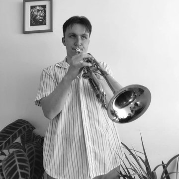 Hire Charlie Humphrey-Lewis Trumpeter with Encore