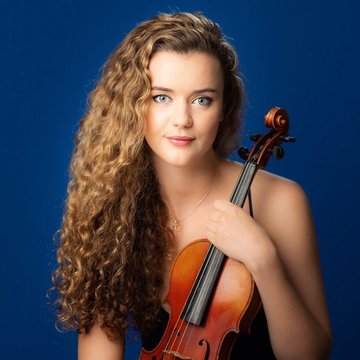 Hire Eleanor Hill Baroque violinist with Encore