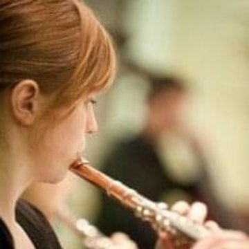 Hire Clare bennett Flautist with Encore