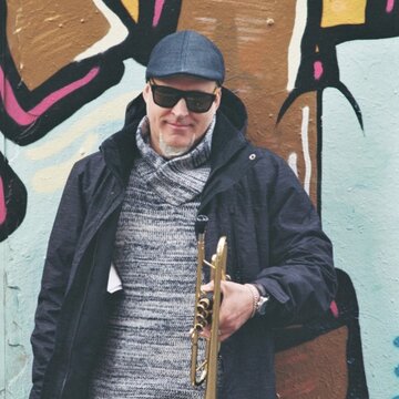 Hire Michel Padron Trumpeter with Encore