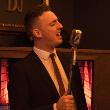 Hire Harry Collins Swing Vocalist Singer with Encore