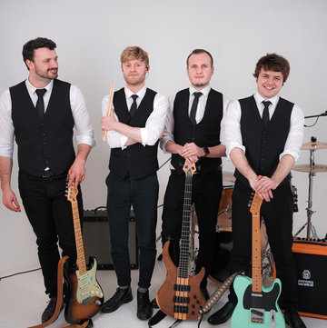 Hire Four To The Floor Wedding band with Encore