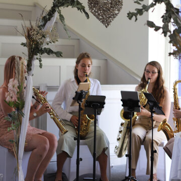 Hire Wisteria Quartet Saxophone ensemble with Encore