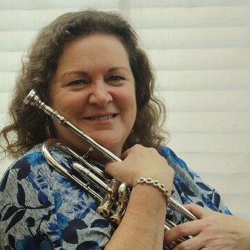 Hire Avelia Moisey Trumpeter with Encore