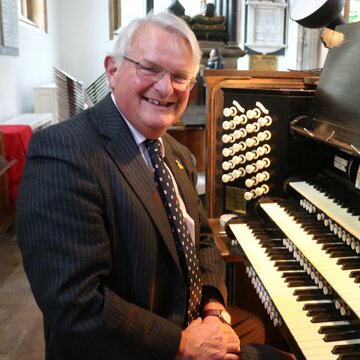 Hire John Young Organist with Encore