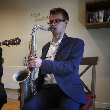 Hire Josh Wakeham Jazz Band Jazz duo with Encore