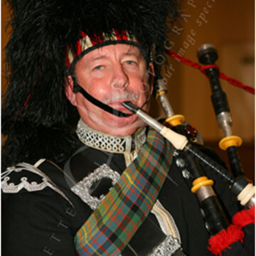 Hire John Imrie Bagpiper with Encore