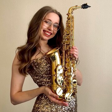 Hire Ellen Pointon Sax Tenor saxophonist with Encore