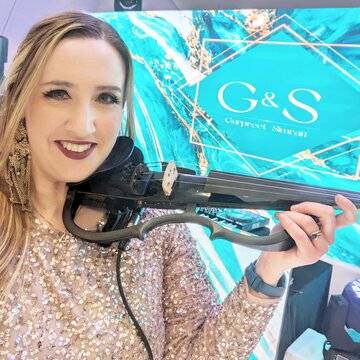 Hire Laura Seymour Electric violinist with Encore