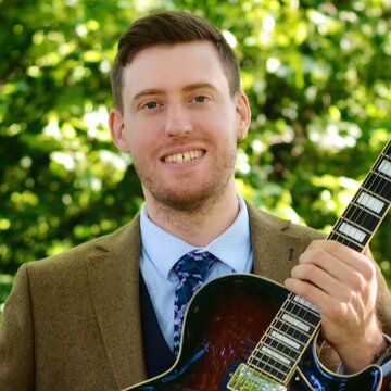 Hire Allan Young Electric guitarist with Encore