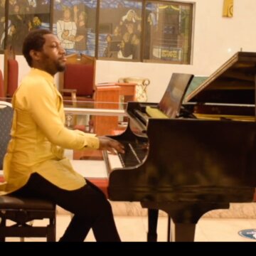 Hire Ayo Ajayi Pianist with Encore