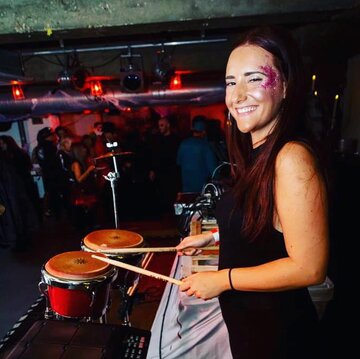 Hire Samantha on Percussion Percussionist with Encore