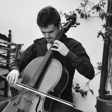 Hire Santi Lowe Cellist with Encore