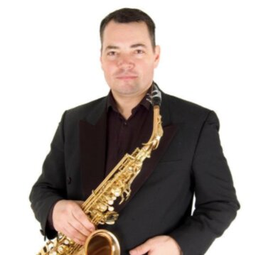 Hire TIM GARNER Alto saxophonist with Encore