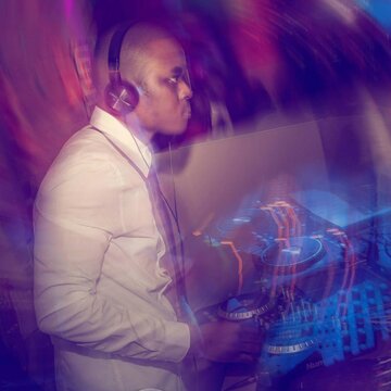 Hire DJ Wardy DJ with Encore