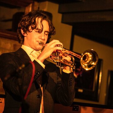 Hire Billy Rowlatt Trumpeter with Encore