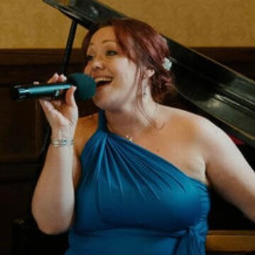 Always & Forever Singer - Hayley Emma Otway's profile picture