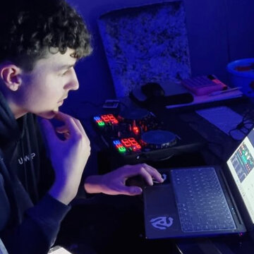 Hire ASPBTZ DJ with Encore