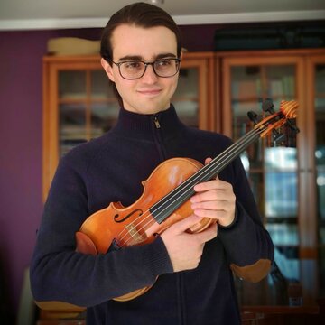 Hire Daniel Gaultier Violinist with Encore