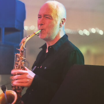 Hire David Gilbertson Saxophonist with Encore