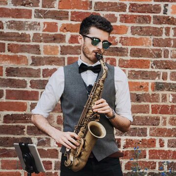 Hire Joe Glynn Saxophonist with Encore