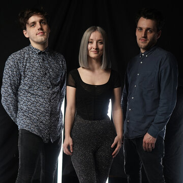 Hire Murder on the Dancefloor Pop trio with Encore