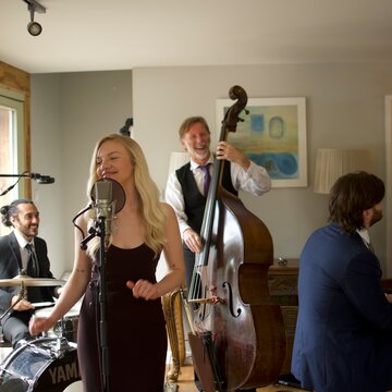 Hire SJC Jazz trio with Encore